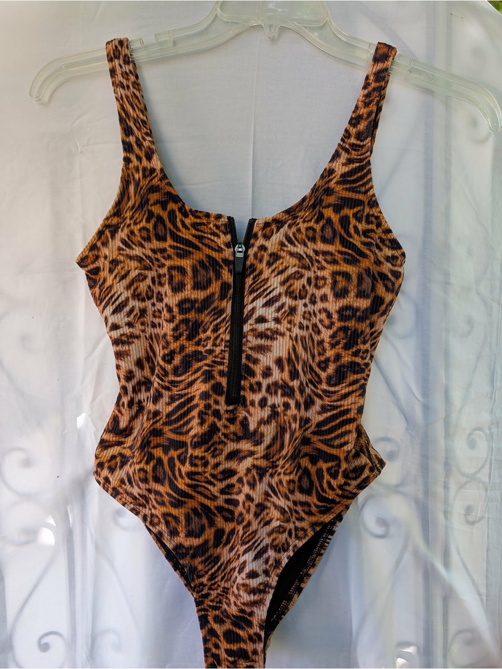 YMI Leopard Zip-Front One-Piece Swimsuit - Black/Brown